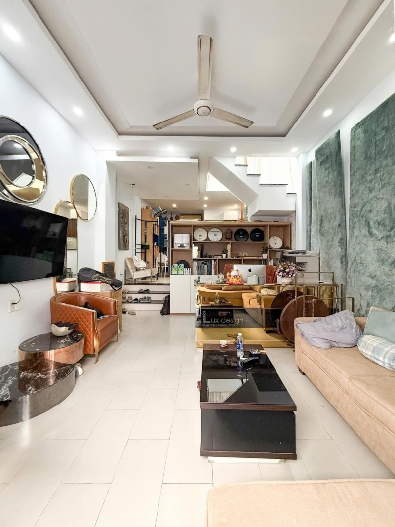 b0a29dd342cb90f53eba972813c95d92.md