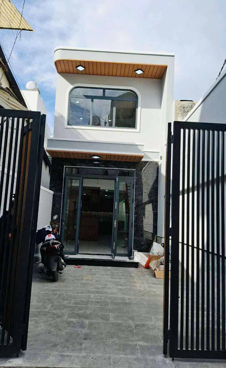 ban-nha-2-tang-hem-xe-hoi-gan-cho-tam-ha-thu-duc-94-m2-nhinh-5-ty (6)