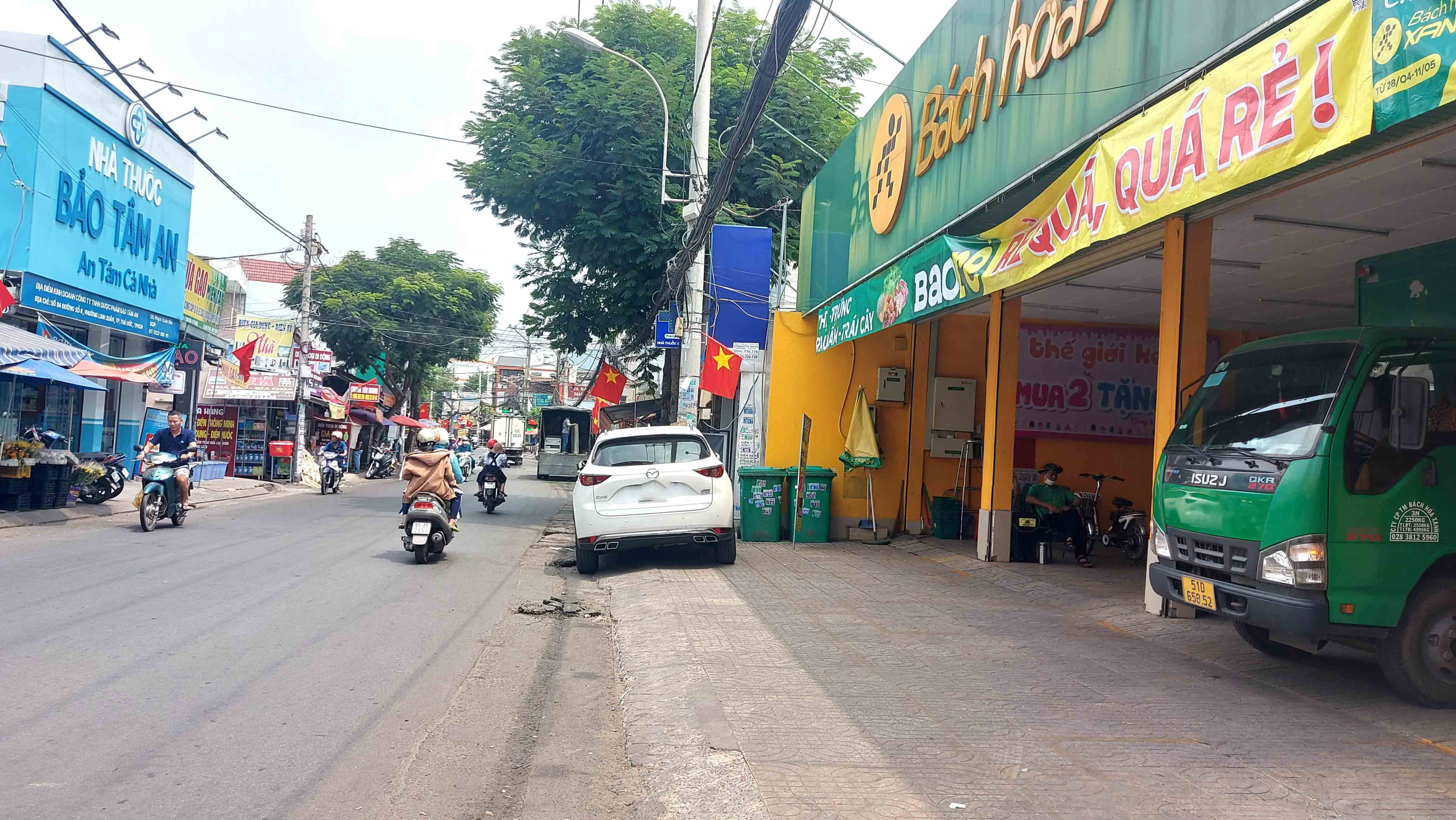 ban-nha-hem-xe-hoi-linh-xuan-thu-duc-chi-hon-6-ty (4)