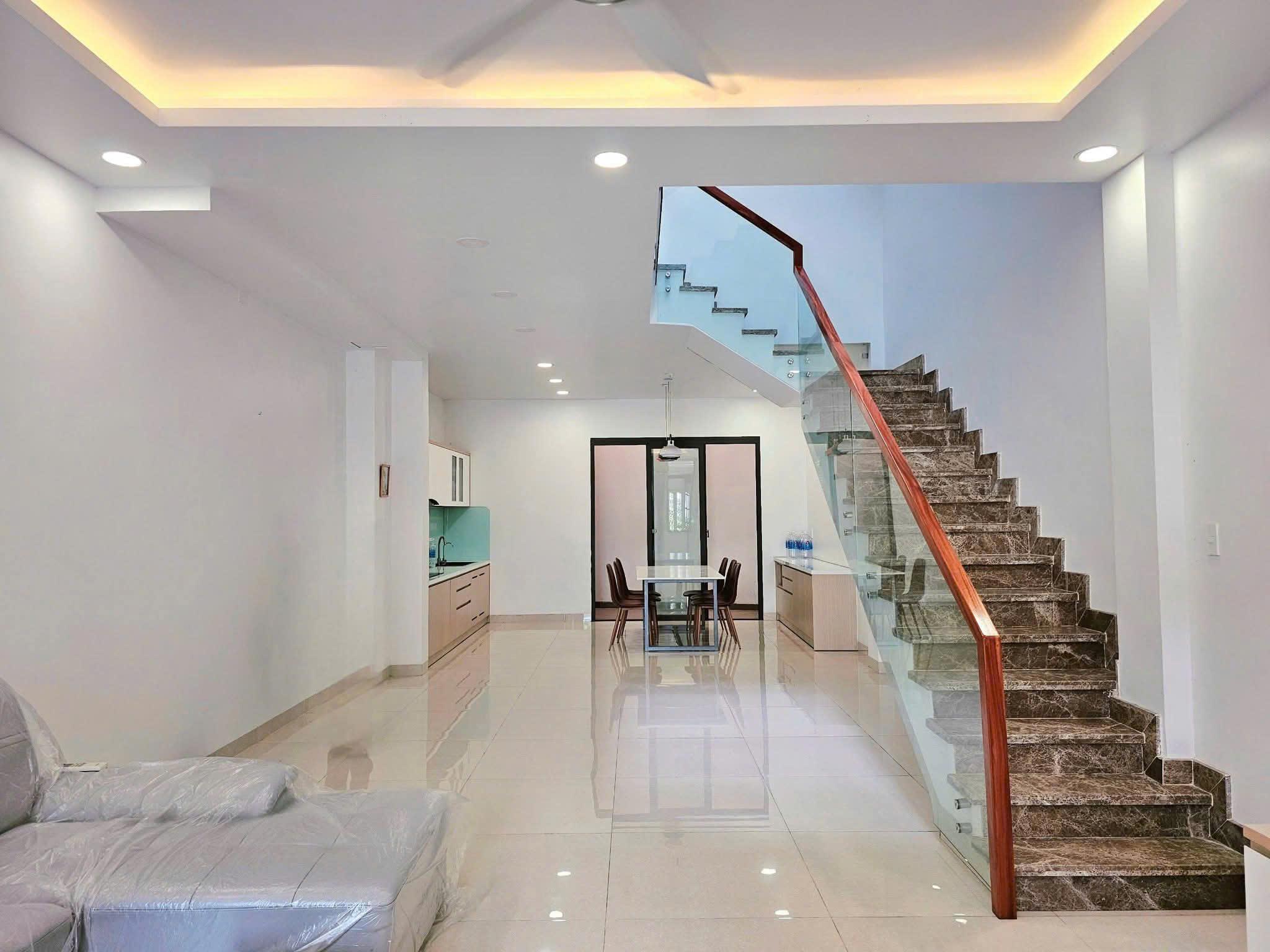 ban-nha-mat-tien-dong-ho-ban-nha-phuong-10-tan-binh-0922196969-1