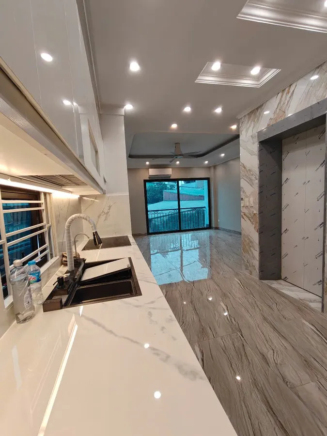 c8b39eca-9c05-595e-9fde-6cd8cdf444e7