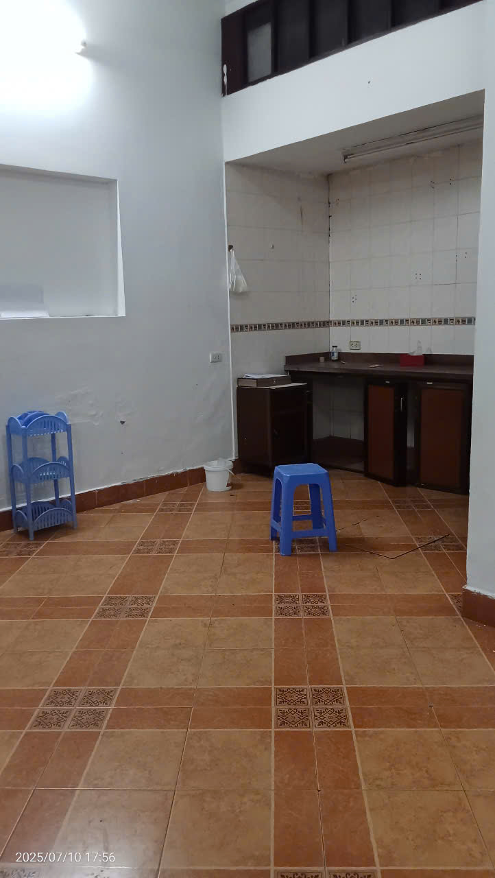 cho_thue_nha_huynh_thuc_khang (3)