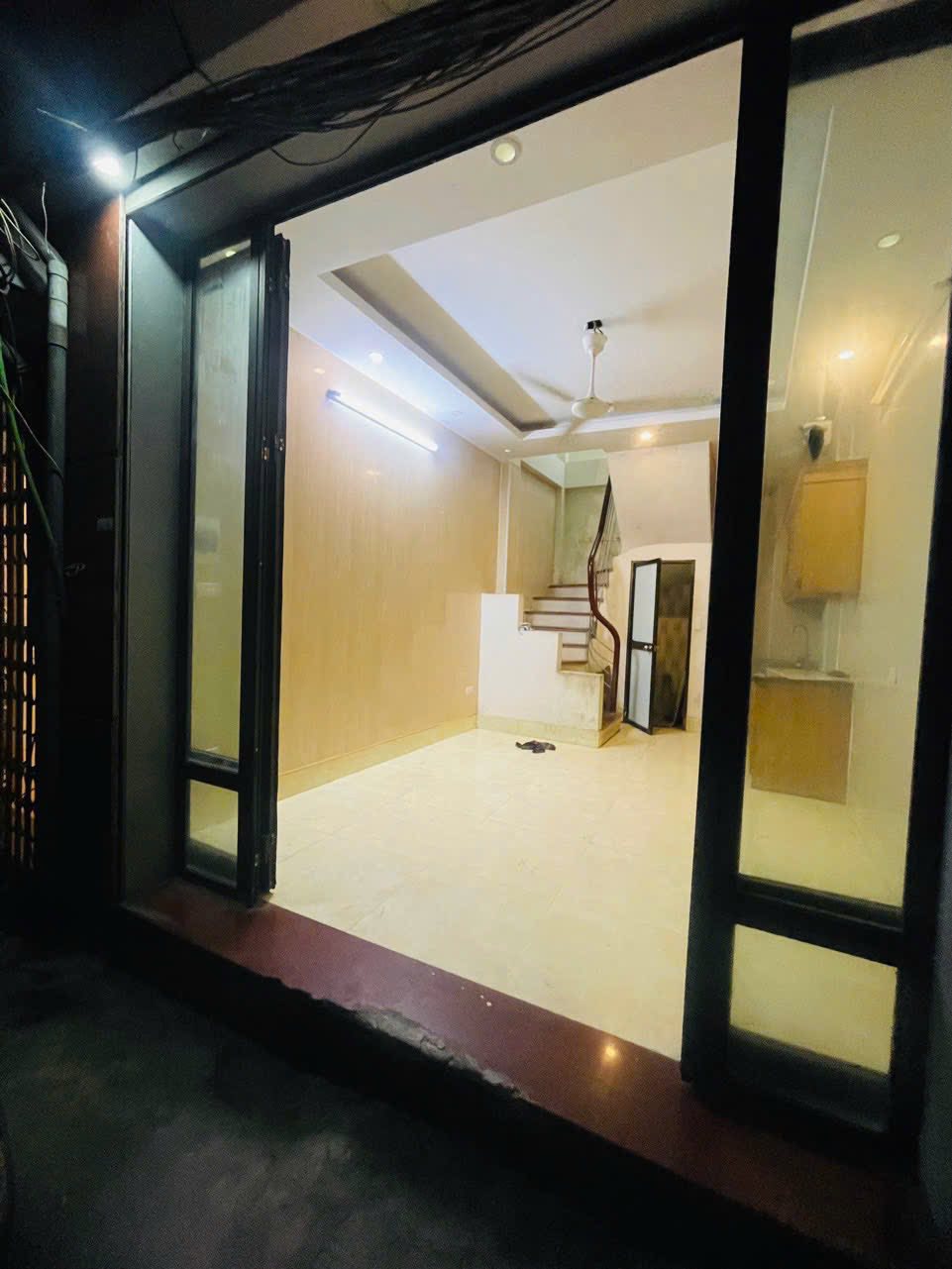 cho_thue_nha_van_chuong_kham_thien (1)