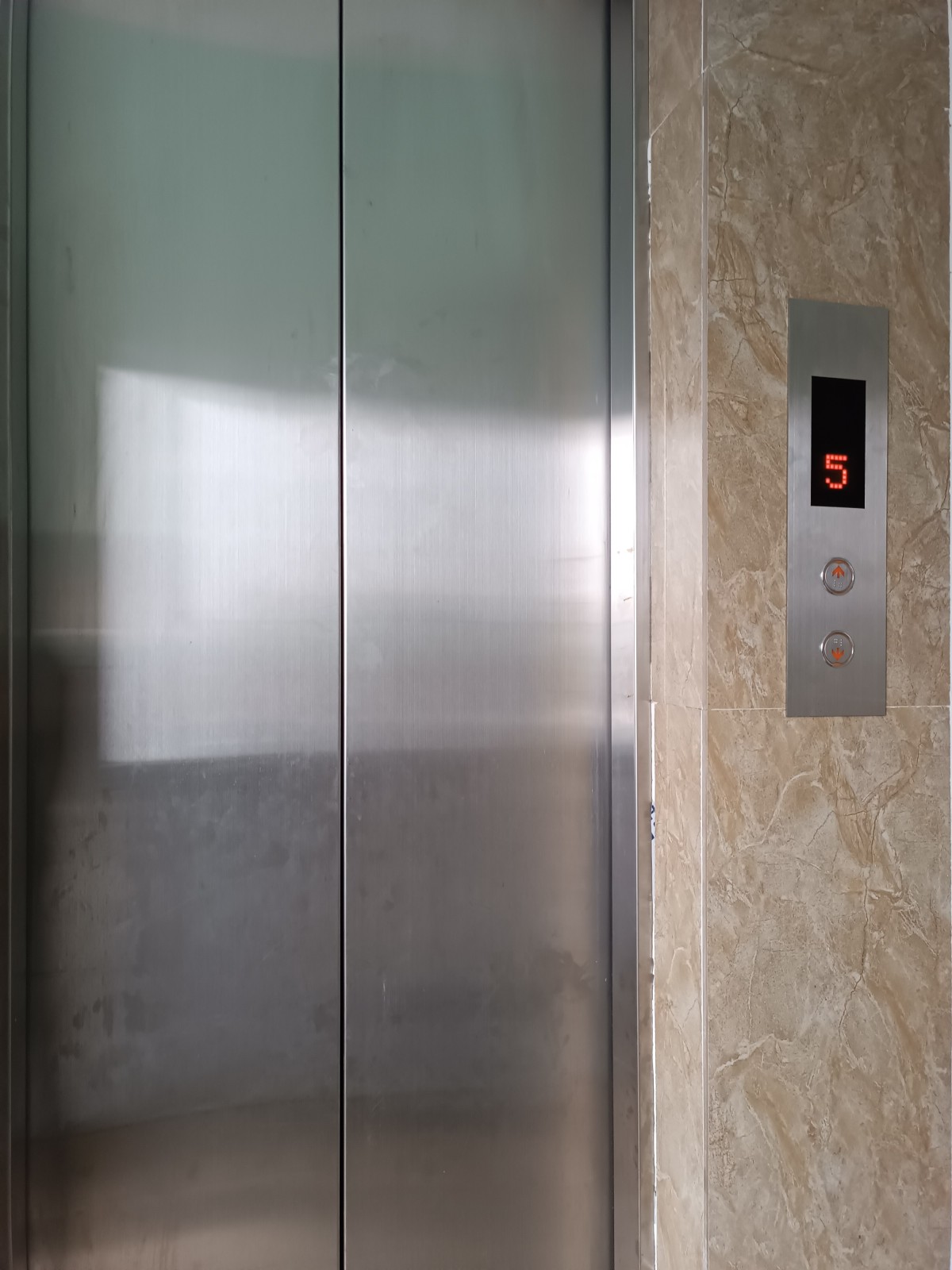 e9eed42701301467297819dcb0dfc0ed-1