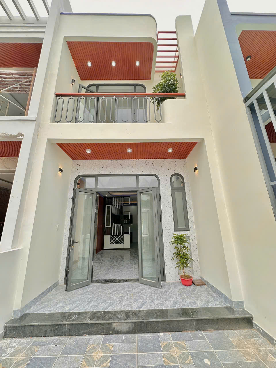 eaca72fd-88b0-43cb-bb86-bf1c20296c4b