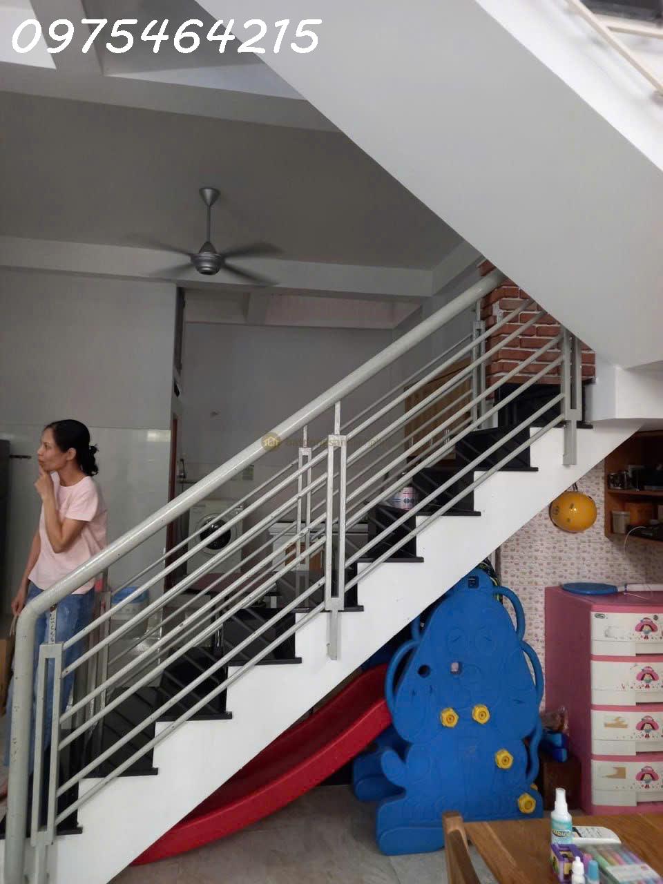 gen-h-z6801544233250_62863b6b4d643e84784ccc7ccbb8a578