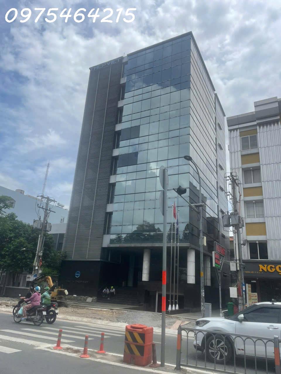 gen-h-z6819609276645_75c8e86b93f9597d64ba4d5ba6dc0c1d