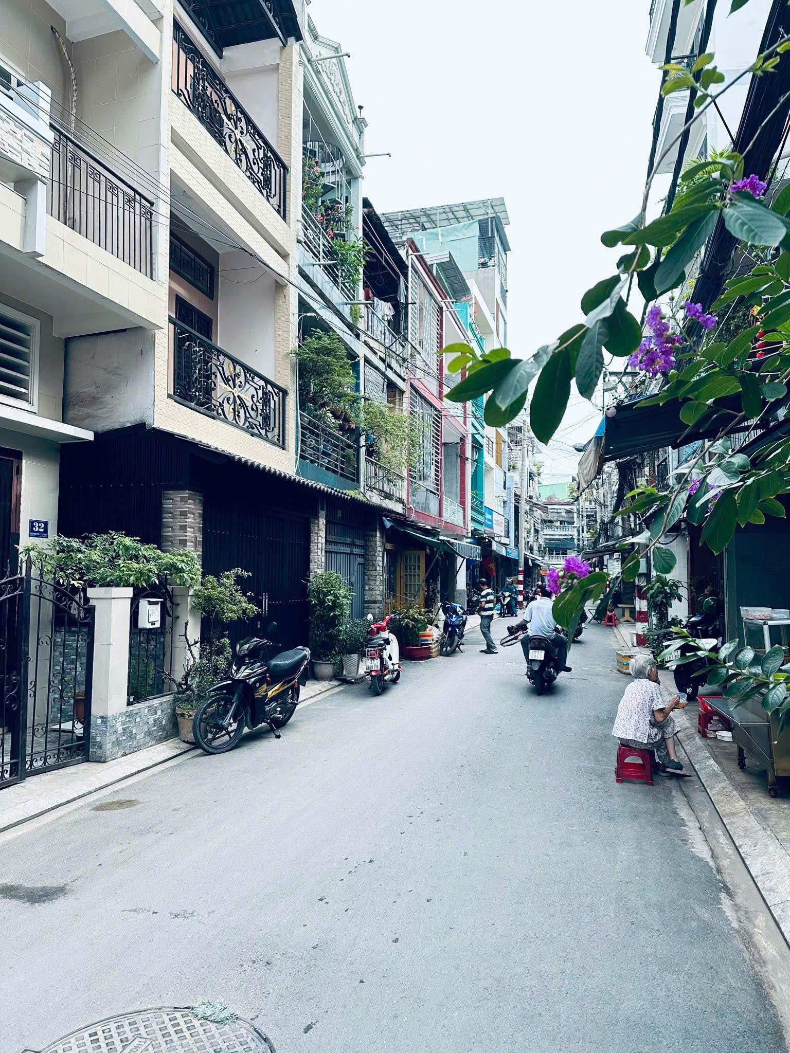 gen-h-z6835769929101_bd917d2ecef8c1f7f54c3803e1e5c78d