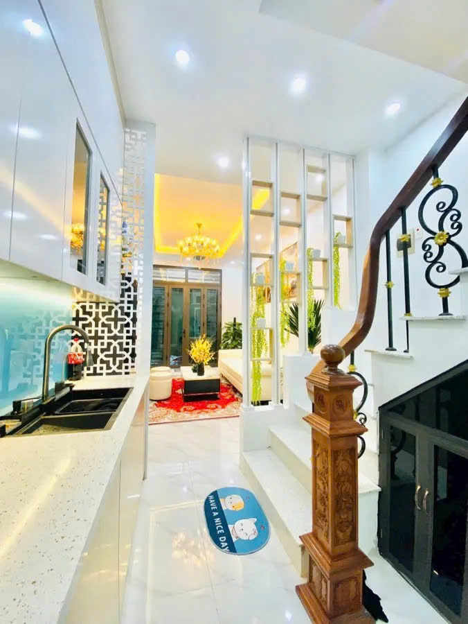 gen-n-z6783847112450_67477c3ed7db74f0253a1370f346920d