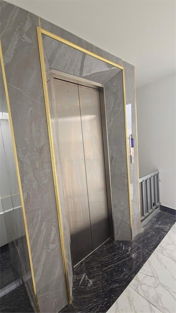 imgi_5_7en-46079245-mcjabl02_32_12