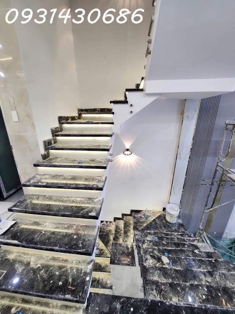 kcy-7A55D47E-mdblq8ye_35_12