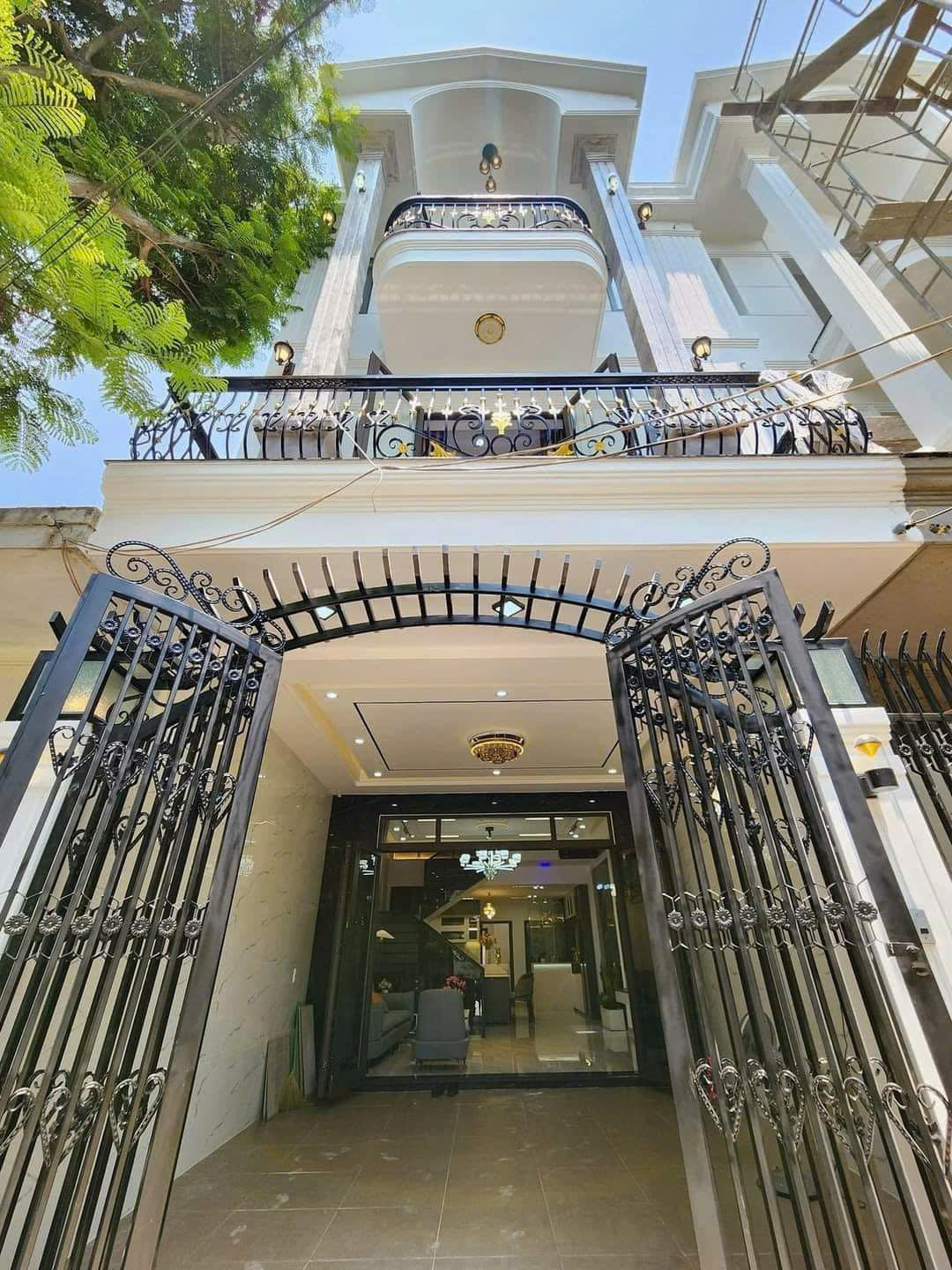 z6372399744094_007_588324b91cb9dfb764b7ef30918e8cbe