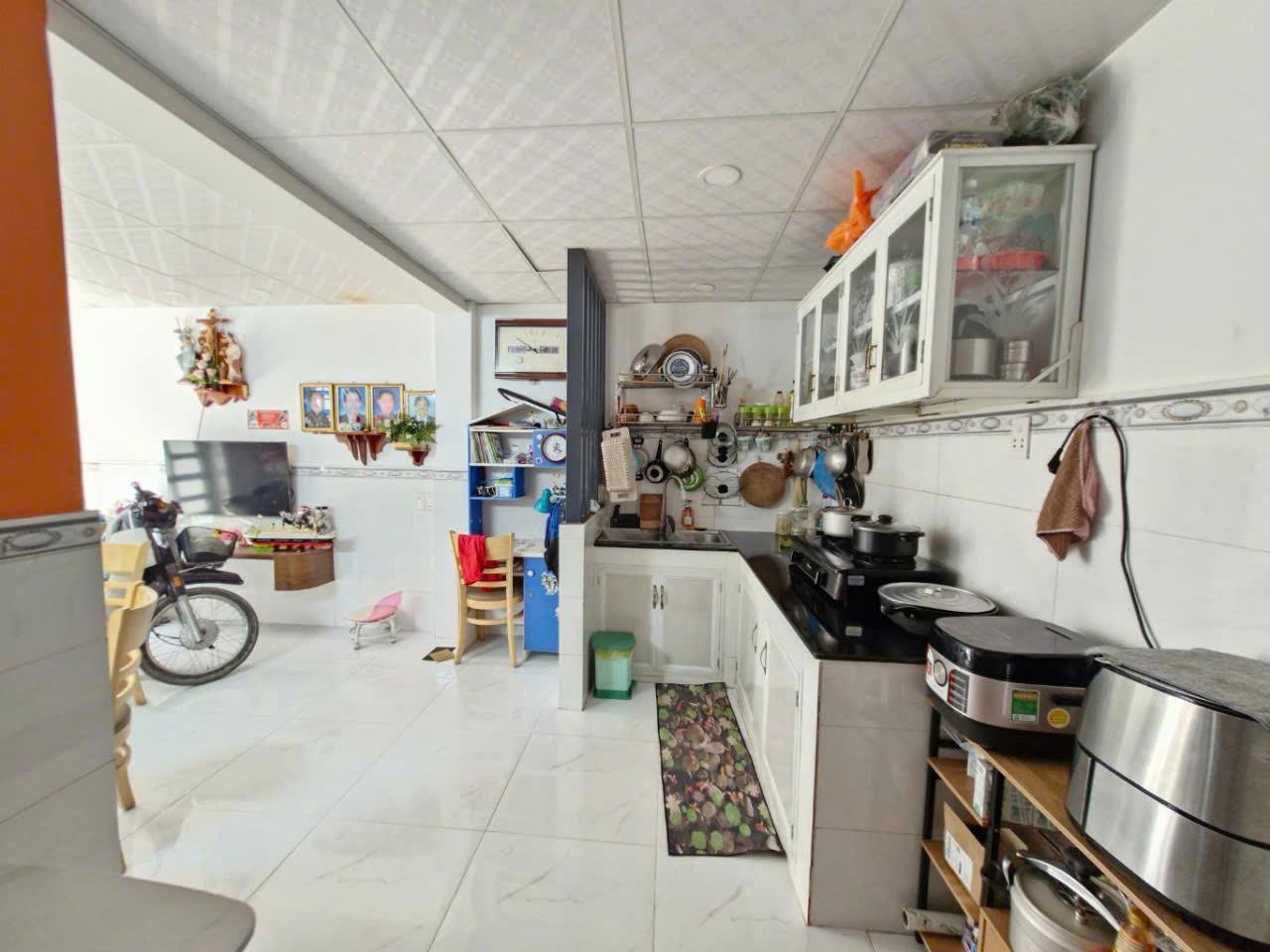 z6499122125305_0cfefe4f36eddde6b453731d88cd2bc3