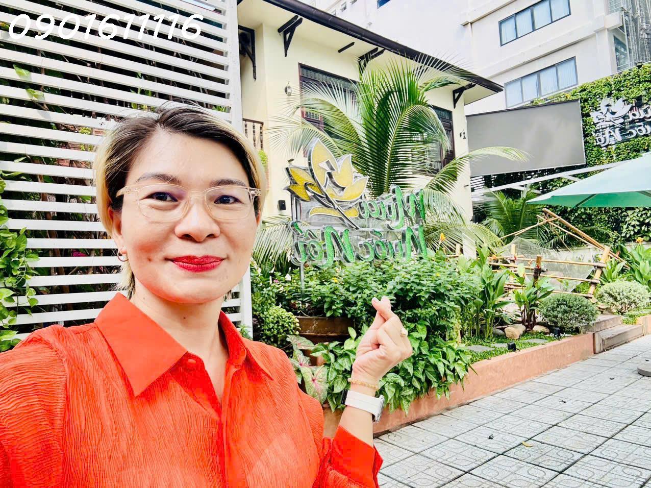 z6600016762445_8fc0ea34661fbc773348013e2ed88a8f