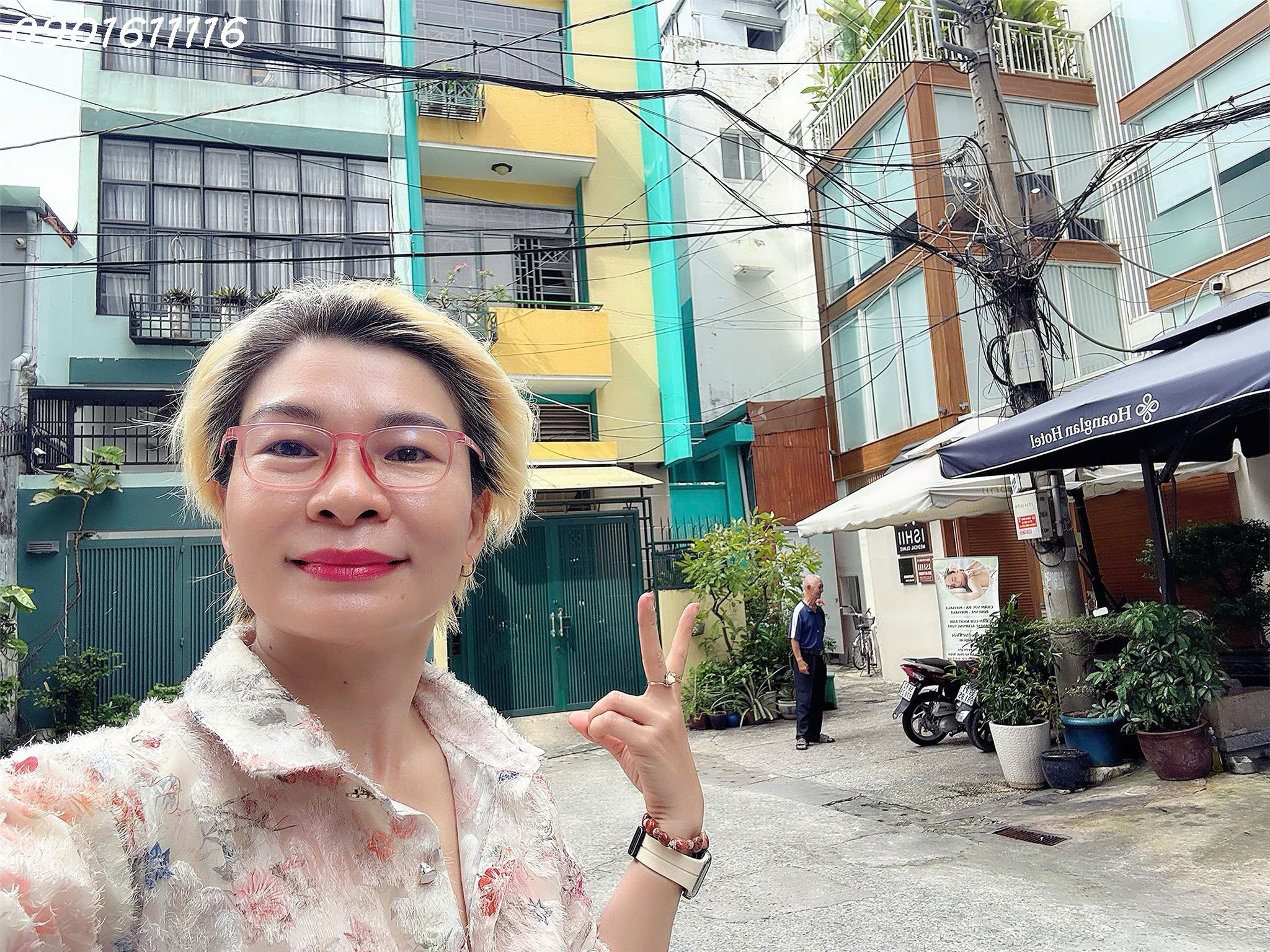 z6701003093394_76cec1ab39cb265f2421a4458acb1b56