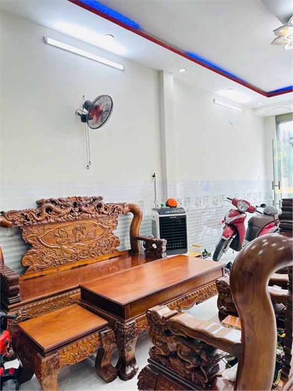 z6730322505280_c4d8e0645f8ed91d44d195c3fddc901a