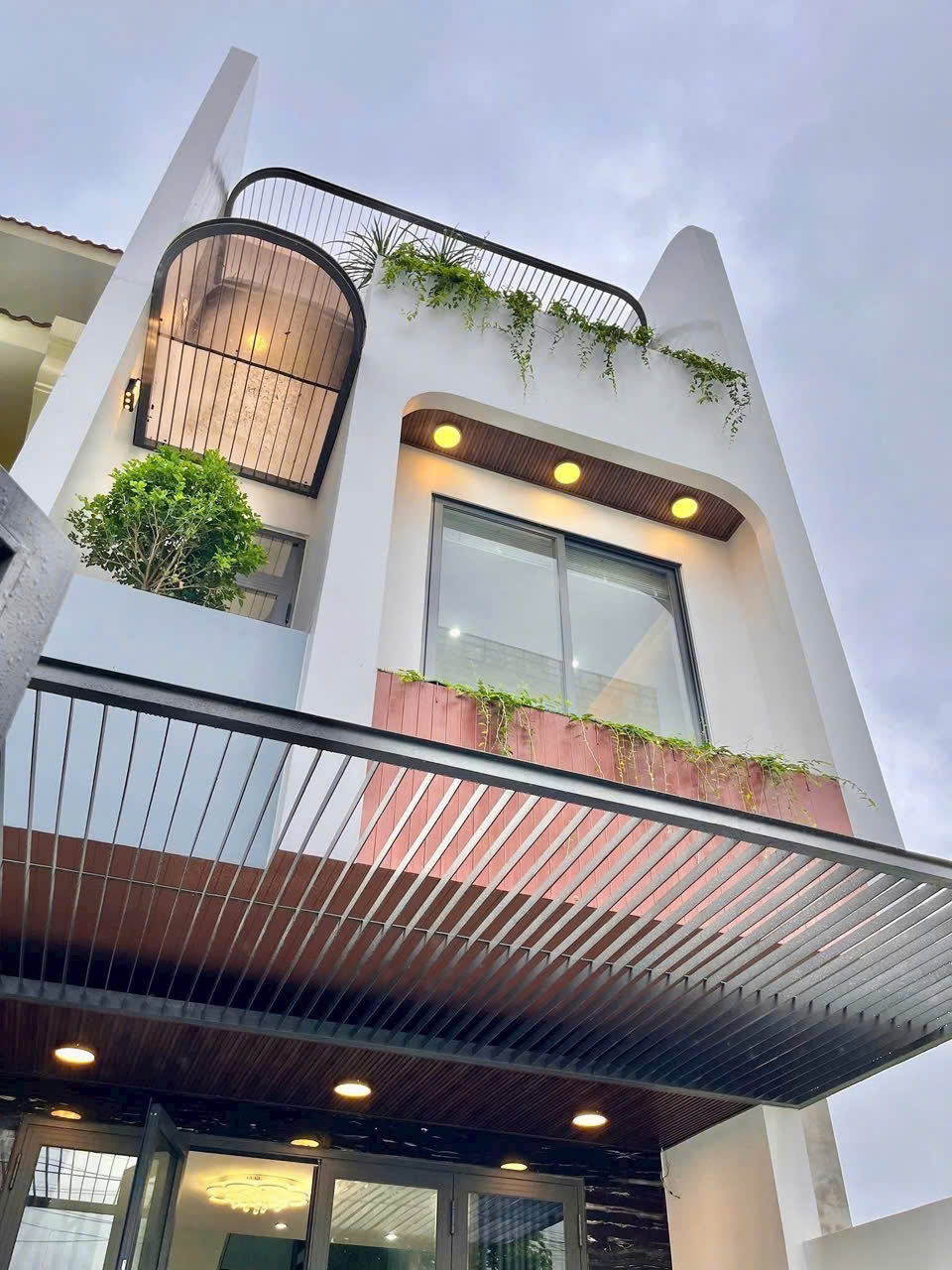 z6759463654539_2410f361a2d4909cf835e46ba1172ebd