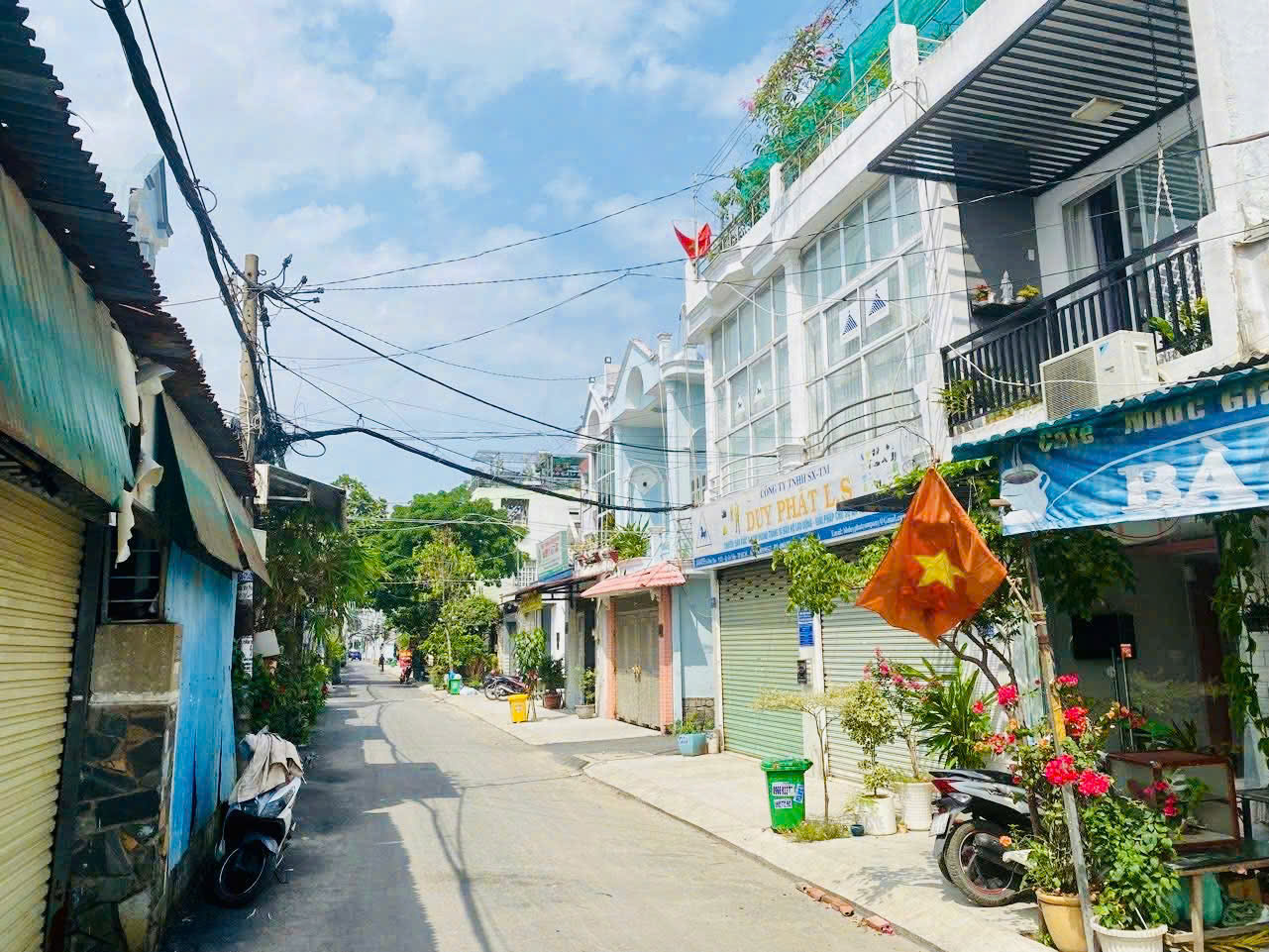 z6760513124181_5bd8ea6f43f03b00939eba60667f1ead