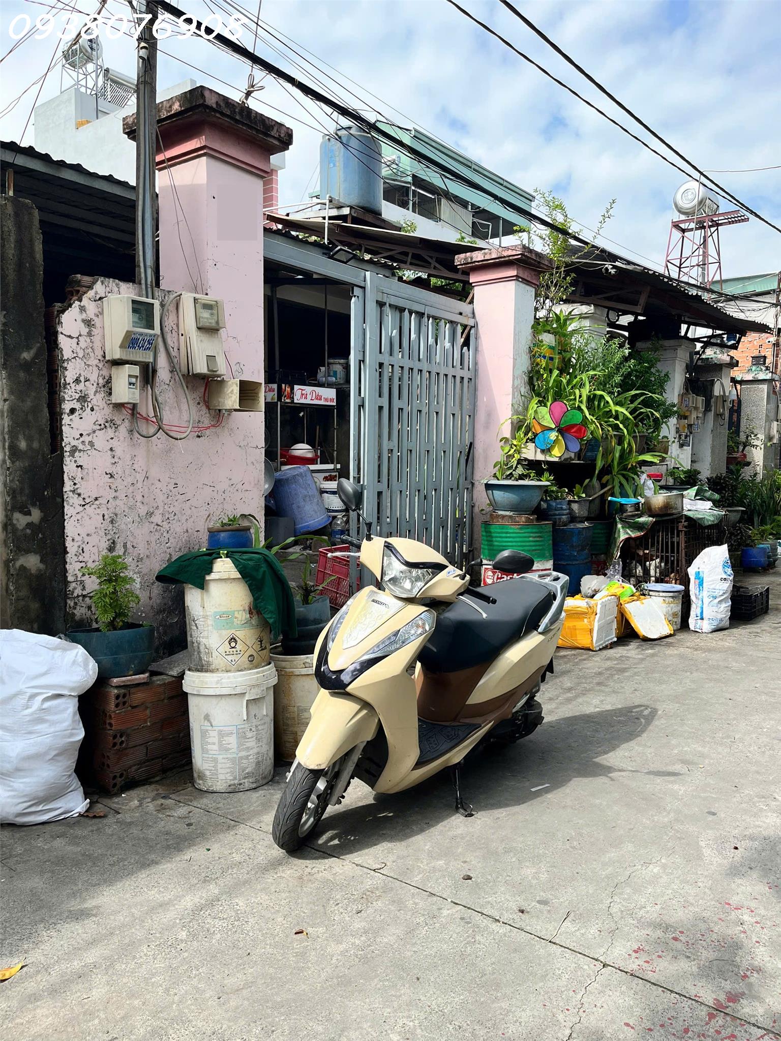 z6760533080015_41d26a7cc0849b7fb4c3c087e7ee3238