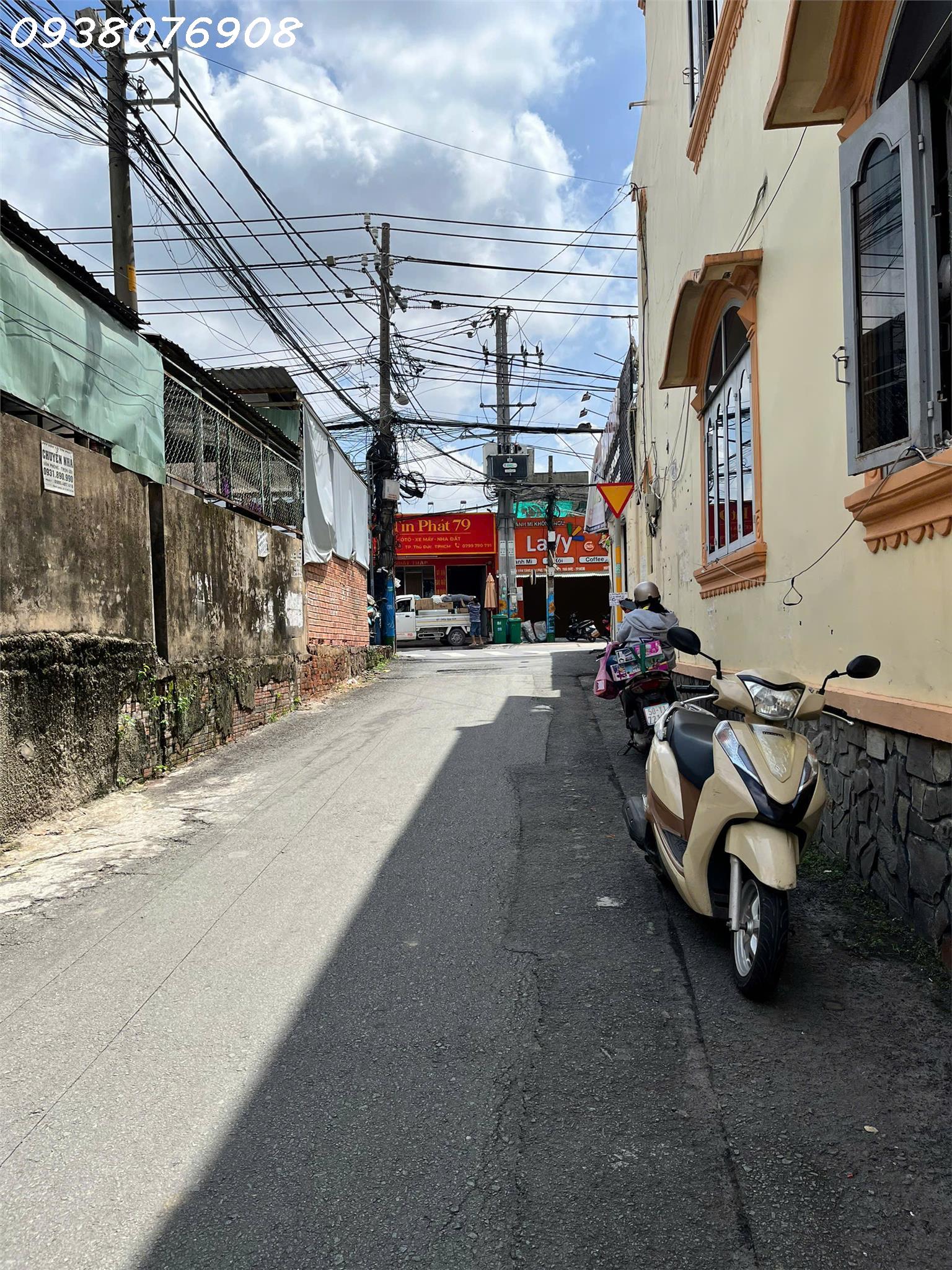 z6760553590087_79c2b46bcbadd1510584433df2676329