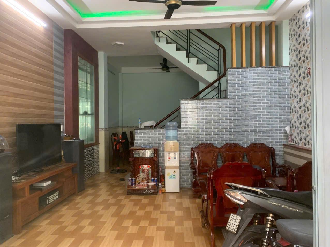 z6764132466472_67d2a73a3291e4b626d47806ee8cfc41