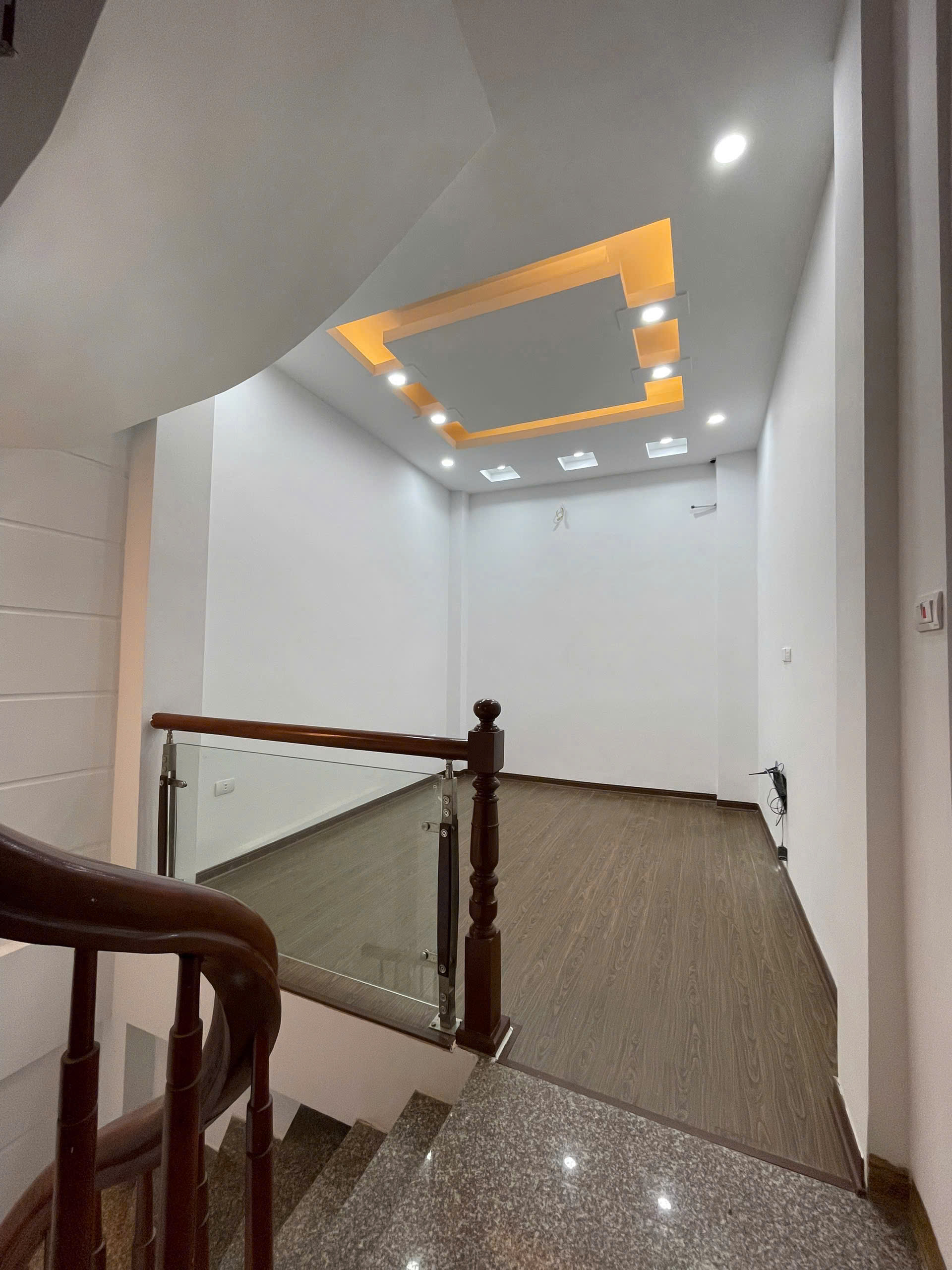 z6767116174126_24a11eafcccf520c63f60e34e56aa602