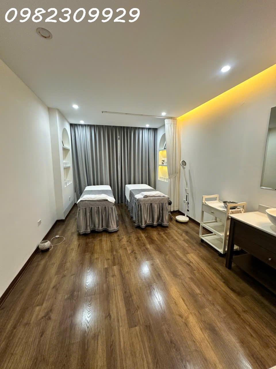 z6767428382572_fd0b298c7b77611cc502aee4bf37ea82