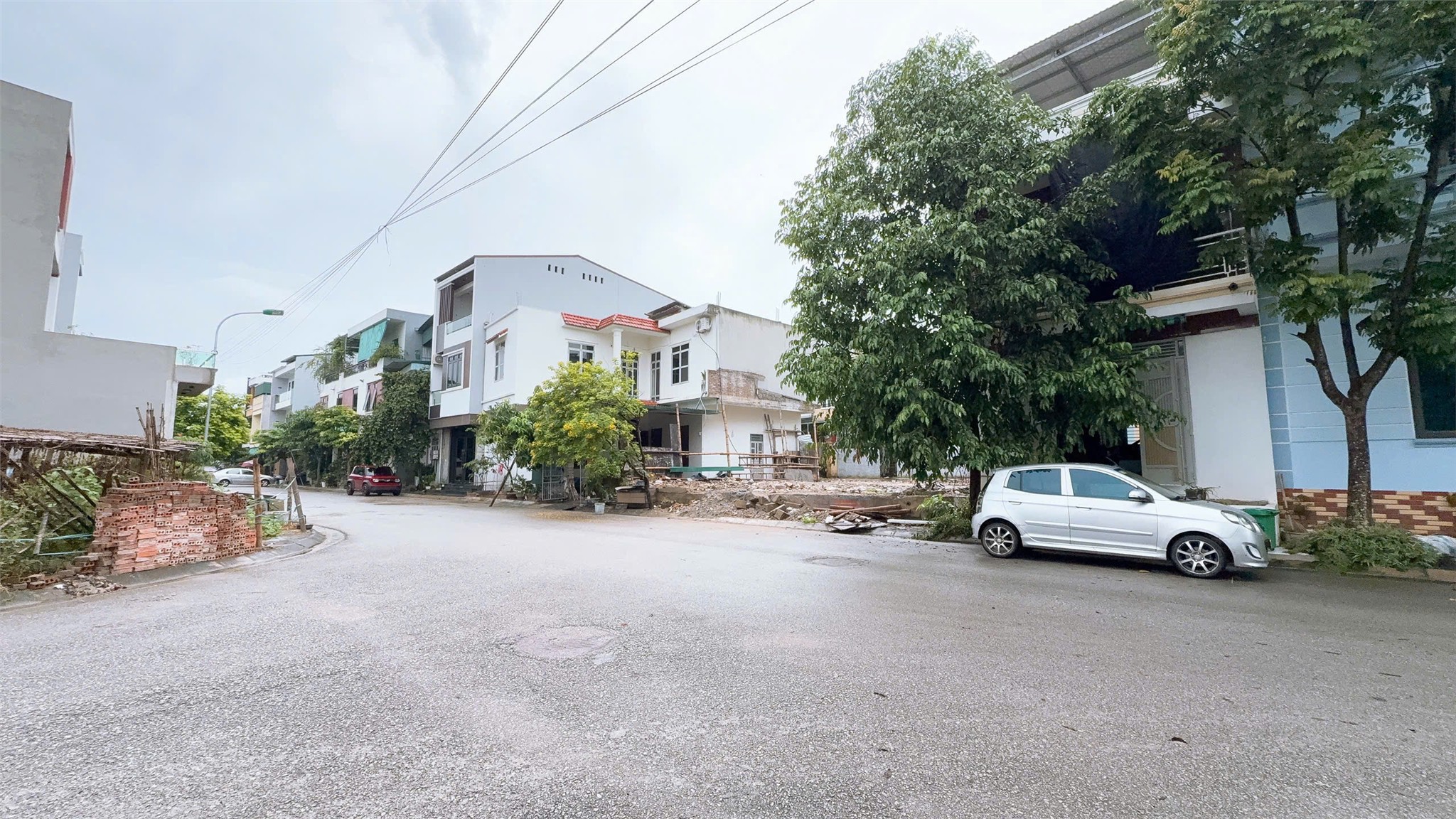 z6767799653664_81b8f4bb8c63c9f89e0a68e4a47ed157