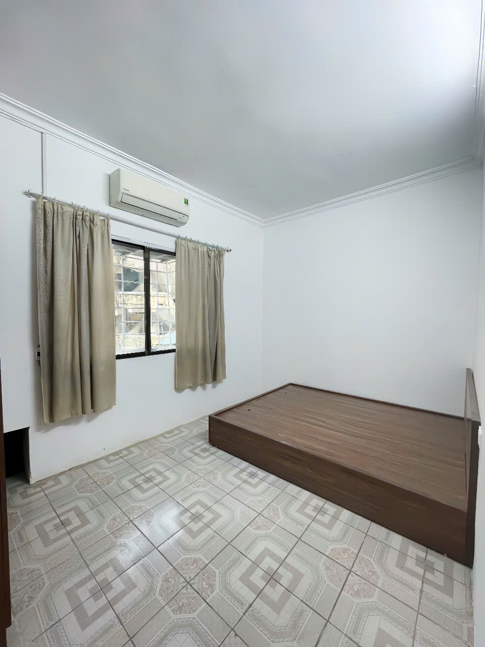 z6769883378389_5e2eb44ff3ffc8e3182ce4c48ac0dcee