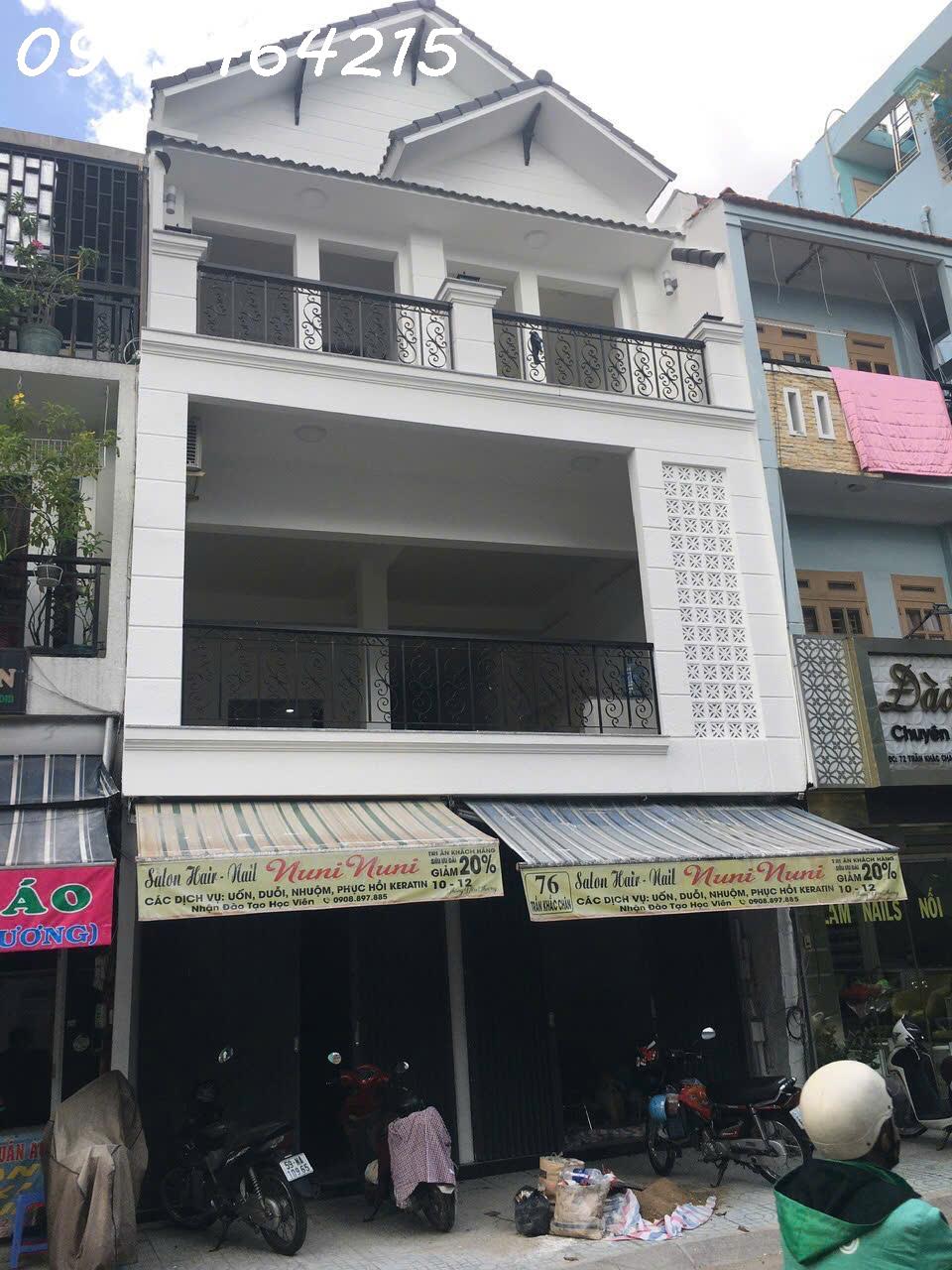 z6775511364237_2513fee42cebf143f8135571425d1407