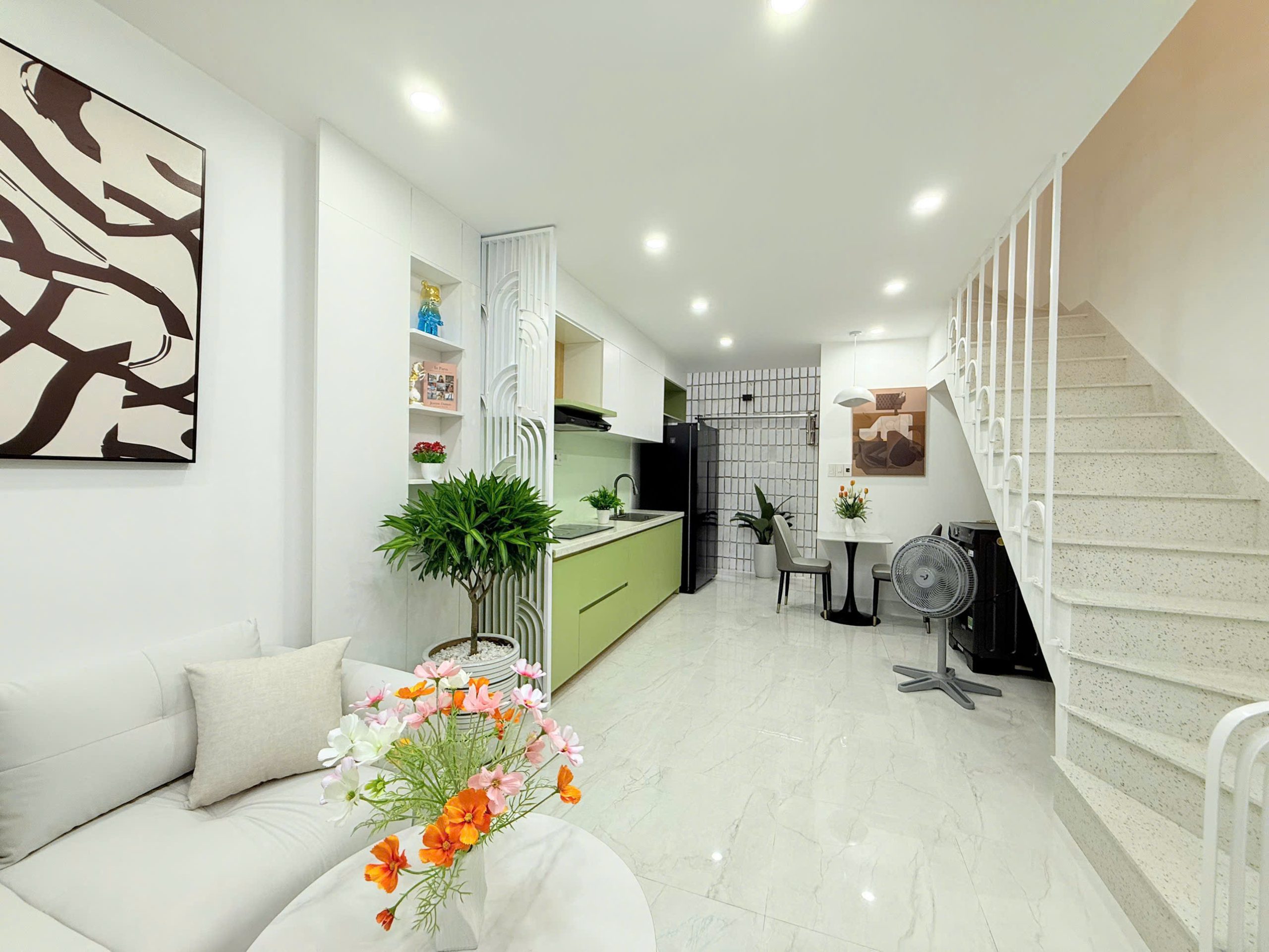 z6780319930403_0e94747ab9816495d474422e31fcda13-scaled