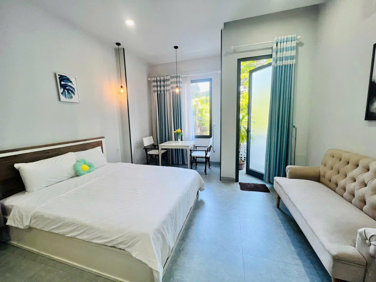 z6781729522419_56165917ae8b2ede8b78e36d8ee301ce