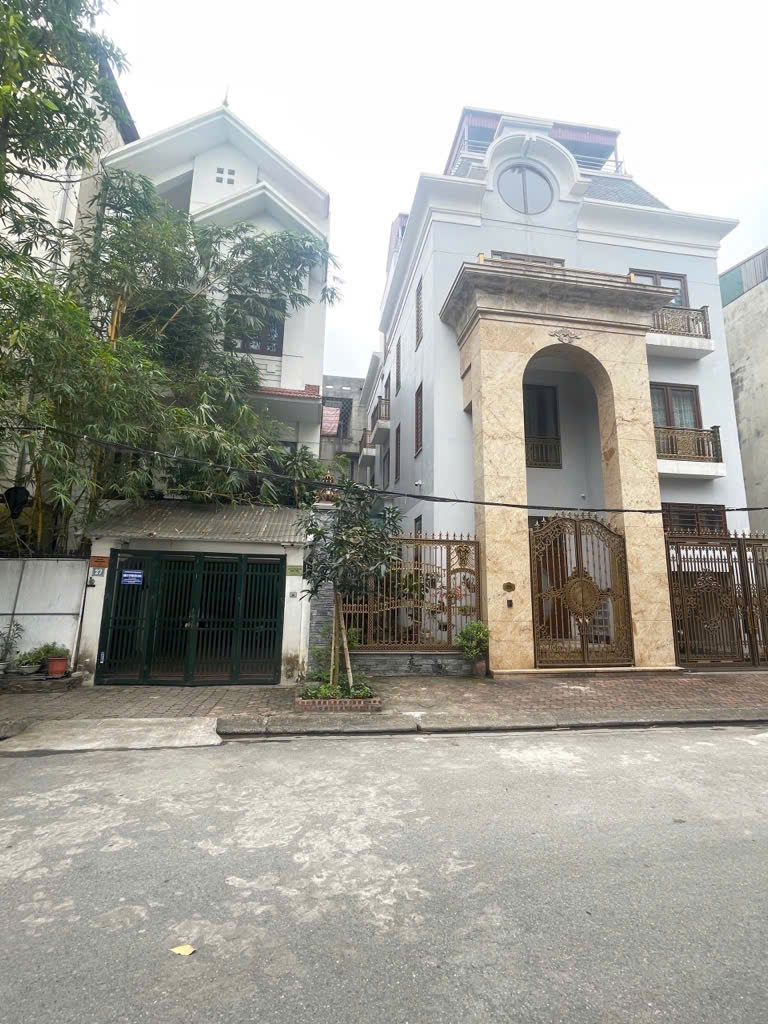 z6792227096960_824702ec78086451178c2a096860fbb2