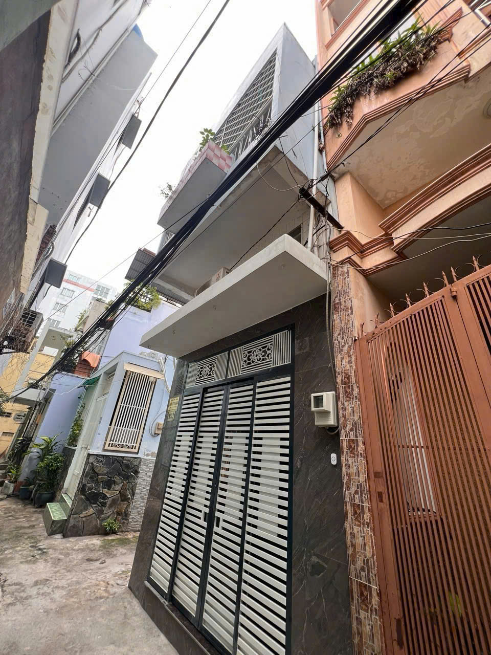 z6795414456221_9d110d5fc0792a80eed503dfe774ee74