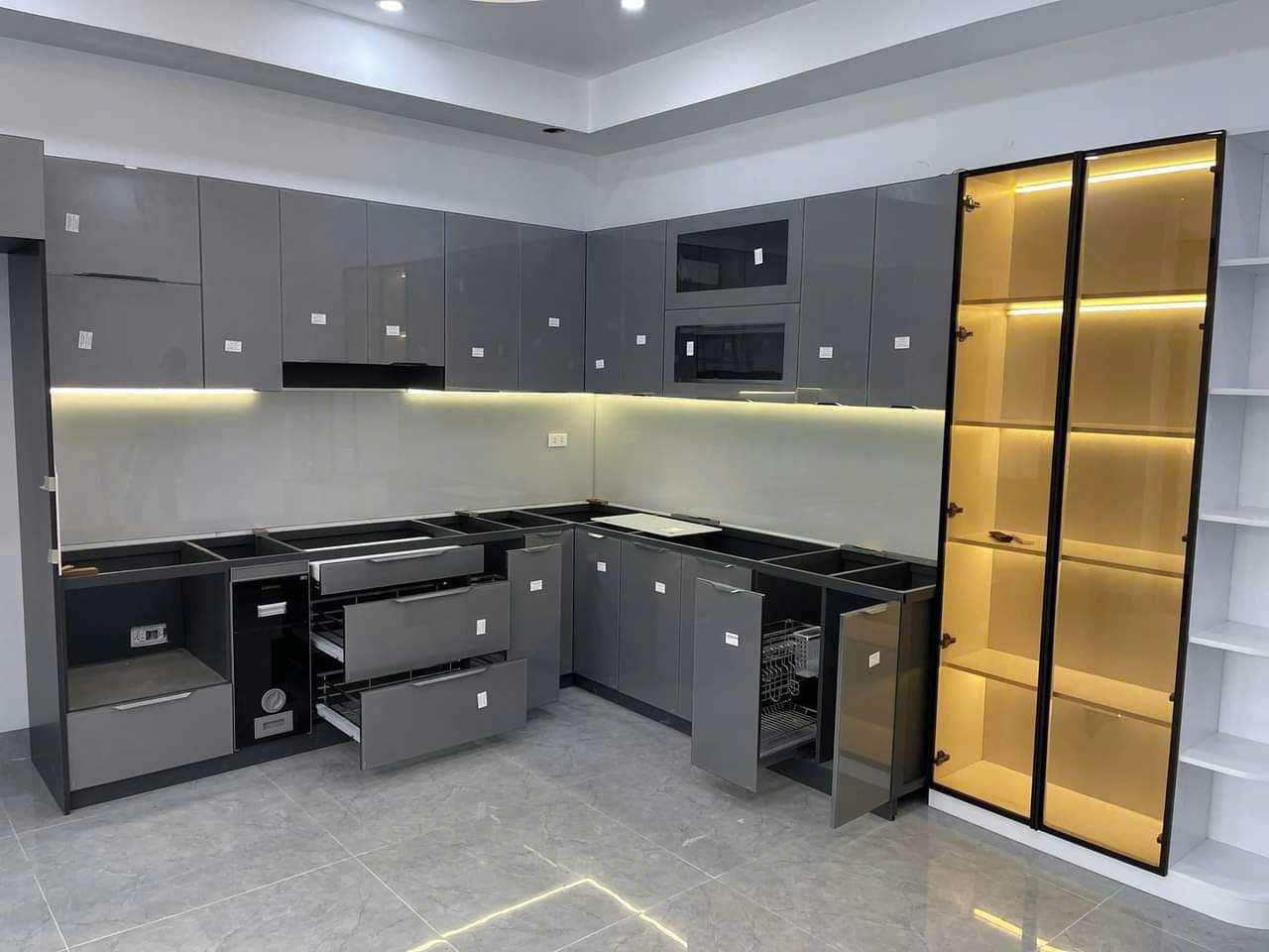 z6796992757093_13617a2bd2c11388216c79e26f9a28b6