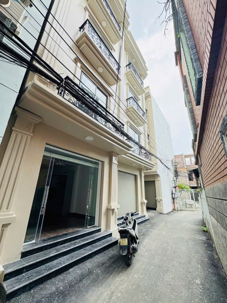 z6797245773782_ba735cbb4c5d3091cc4395f3a8fe7df6