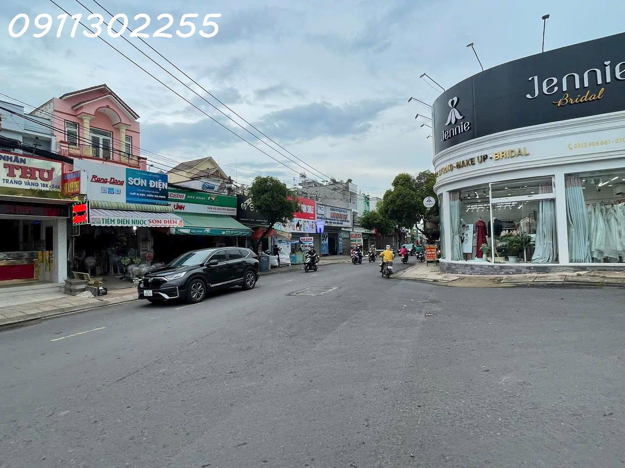 z6799355900185_e6f9ec18b1bd462b6170fe3d25086370