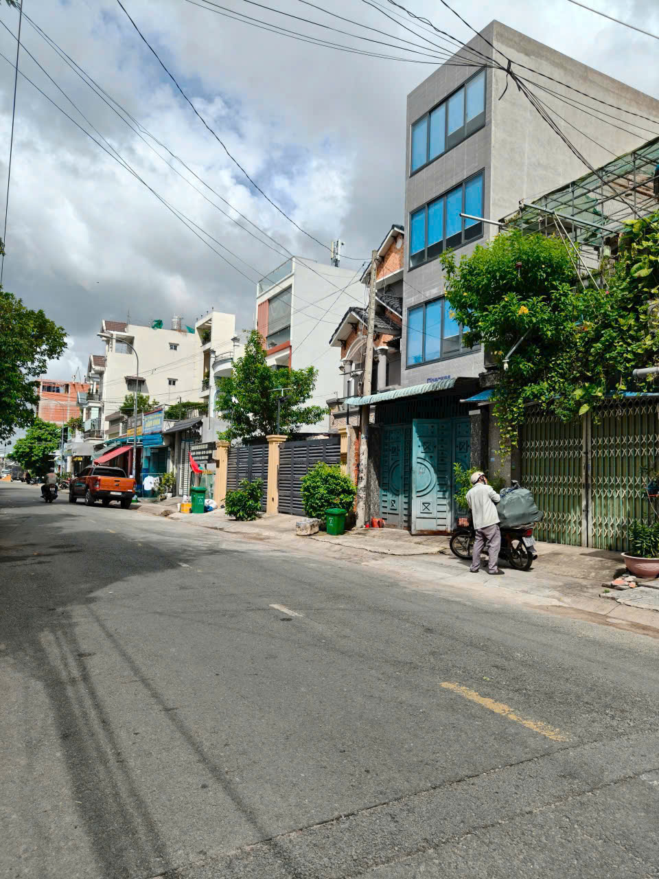 z6801280800485_580773b0dbc375afc955f3f4d44f794e