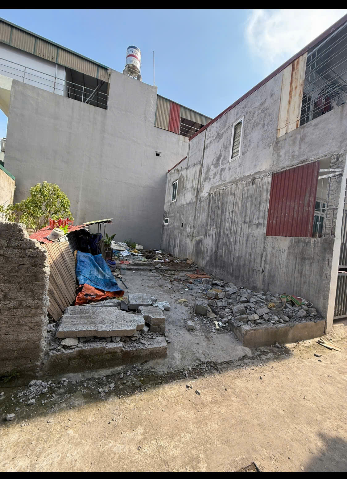 z6802272643039_f99714f60727ce16b64ee7d34861f18b