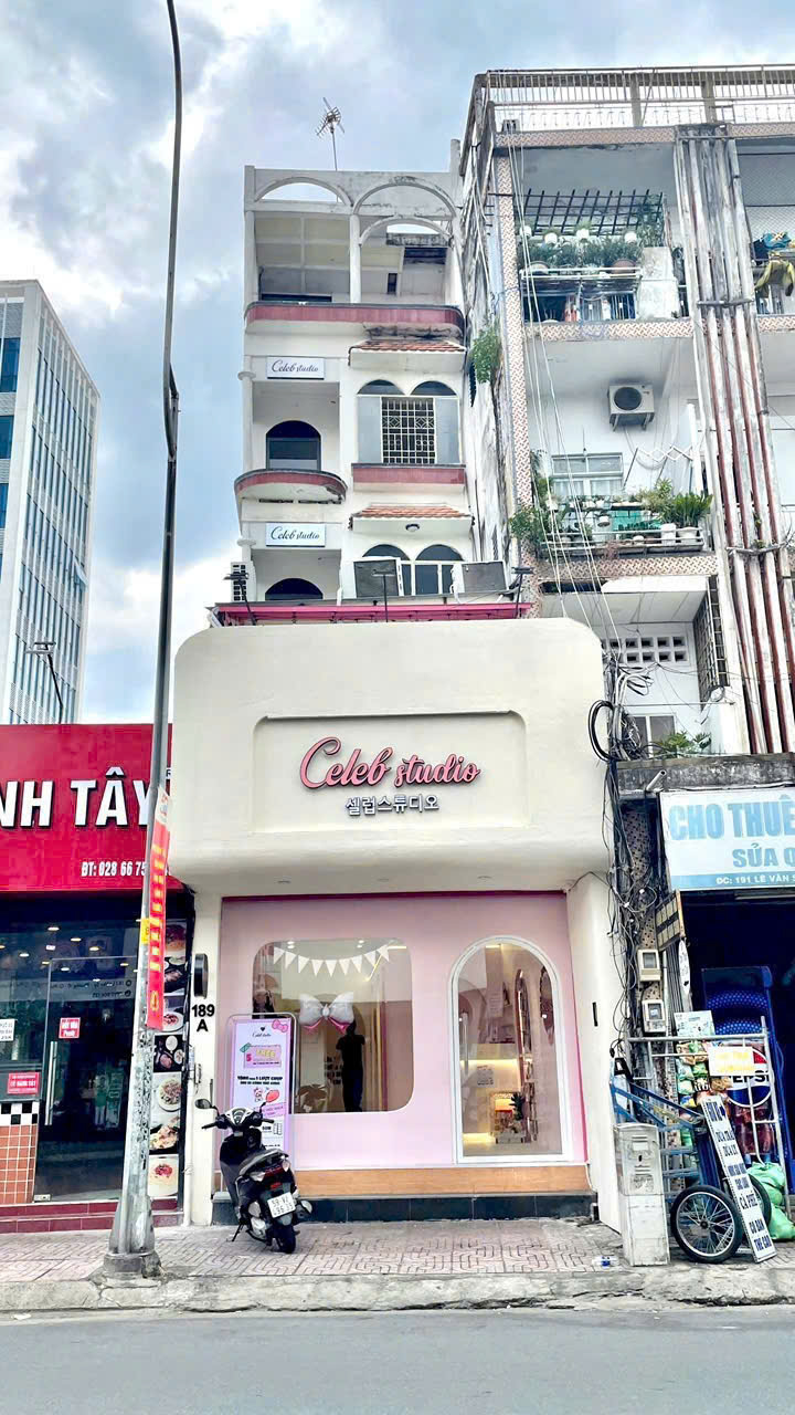 z6803685489908_4bef73ab9868af4b228eeada843cf3a3