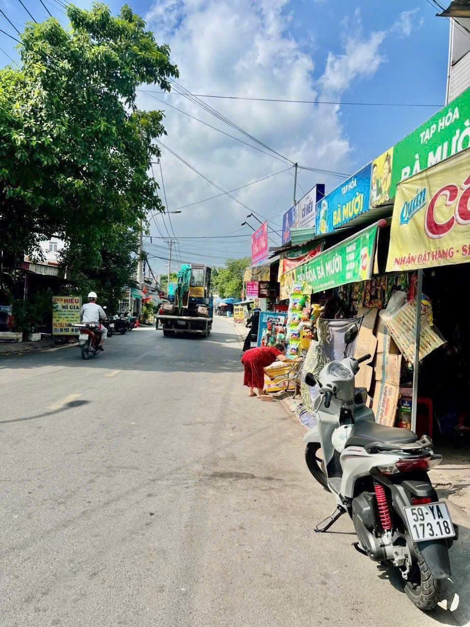 z6804774526769_9ba5460f8f57b5c81b2b2fac3490d9ac