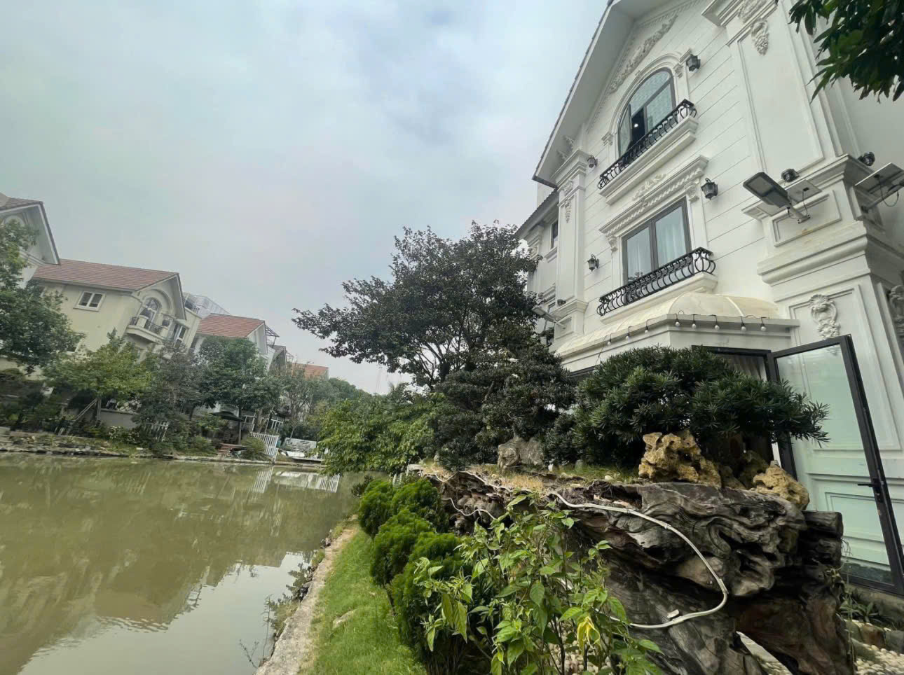 z6811071022158_35ee34220833959ae716437962a4f205