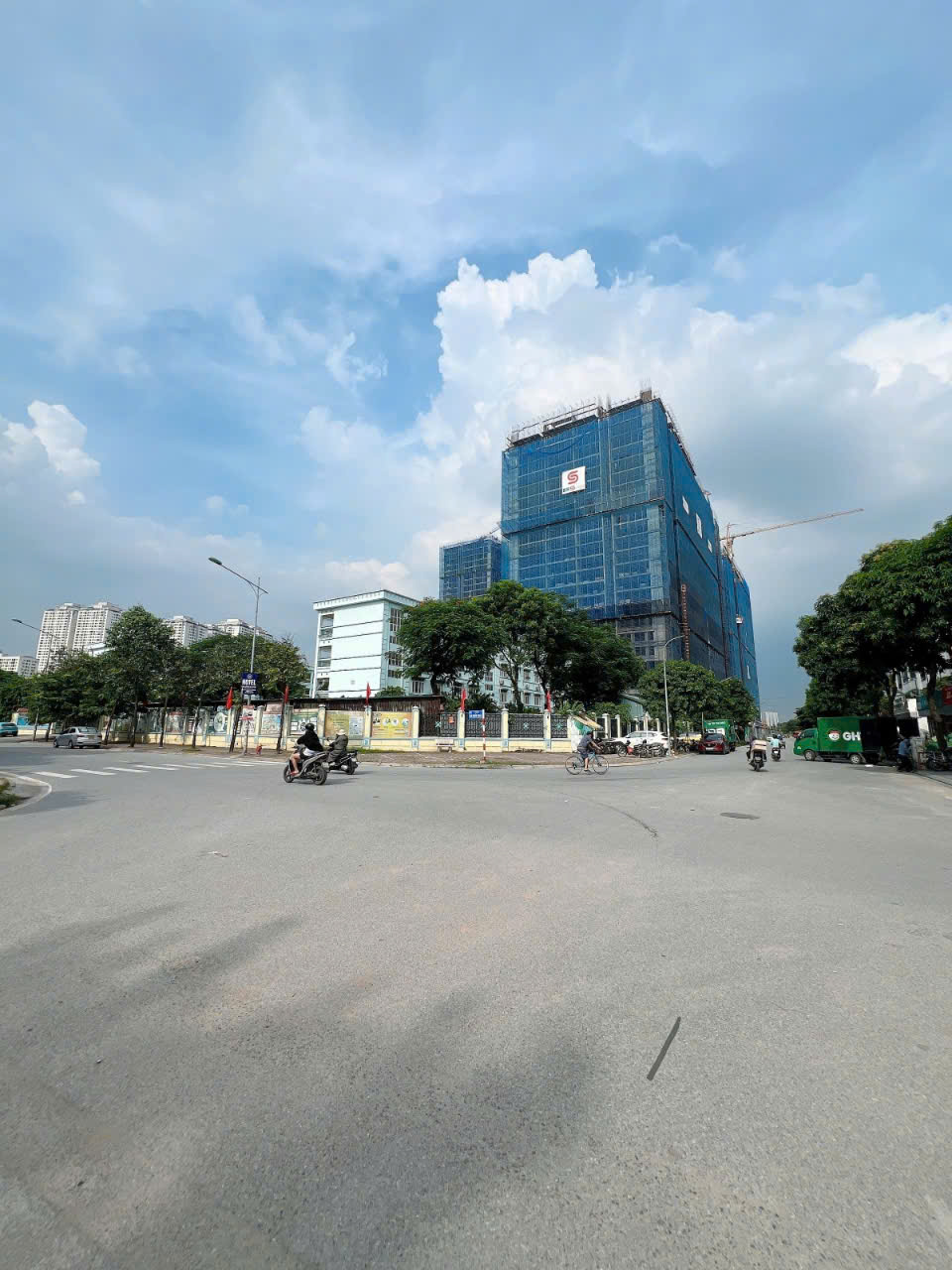 z6812594749664_d0f6b05e67bda41e1f691e7e12956591