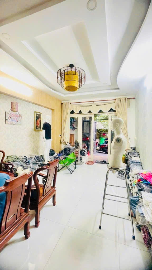 z6812994973584_b7a01f4827919b8e33534870cfda46df