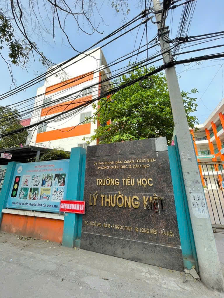 z6813578570759_283456559c193b8879eecedc0ece83ee