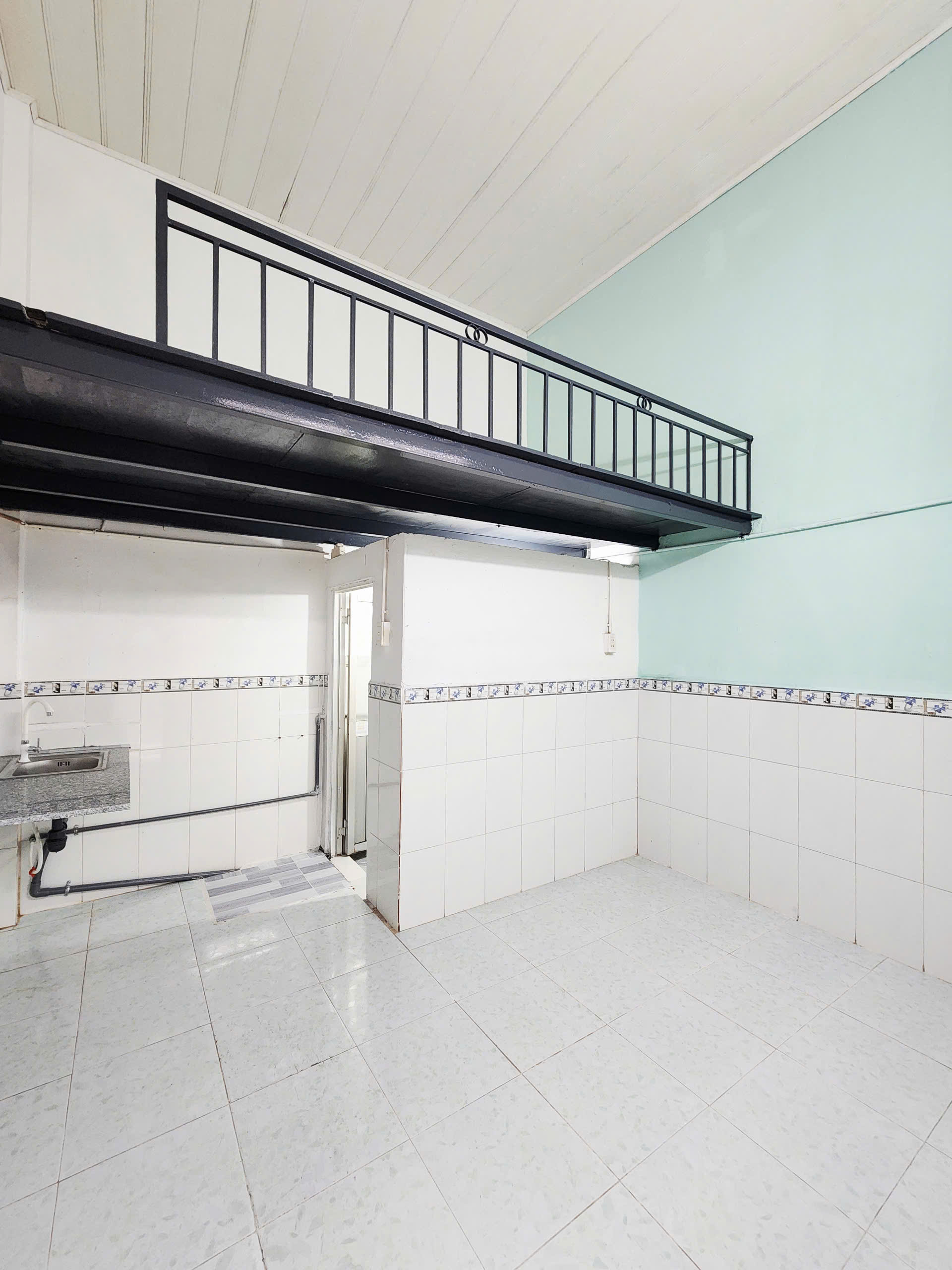 z6814130430061_34656447124ded1399c2eb56192ac2af