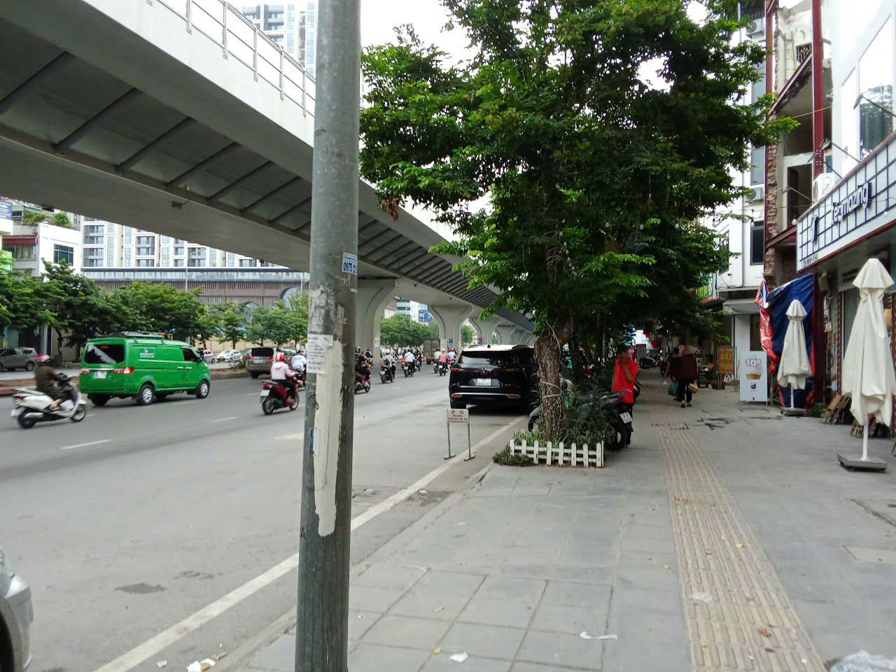 z6816063318241_18f5e4d086c5734b20bb766f66ec44f0