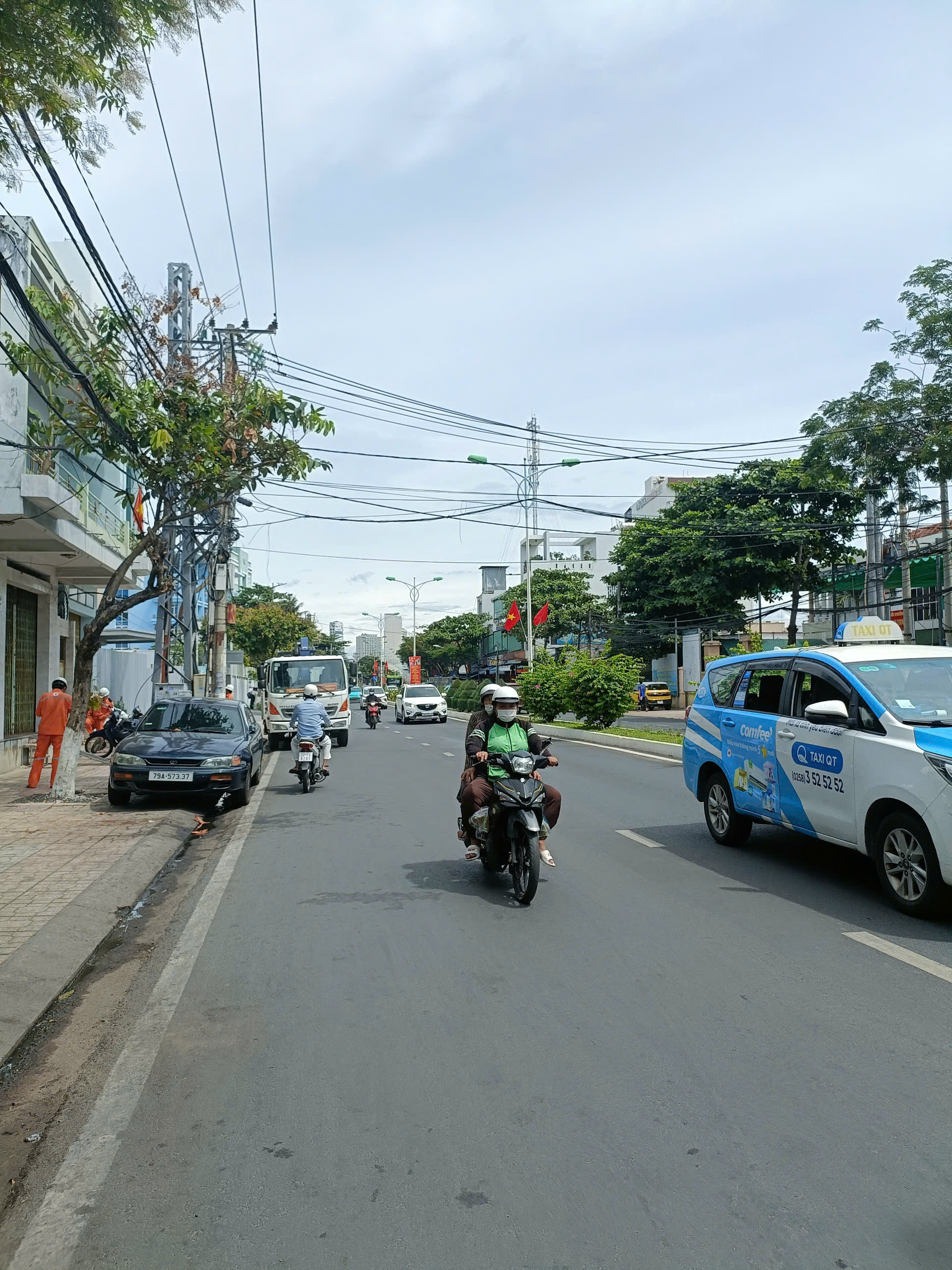 z6816438688703_0dc04834d28f092a9e8aadbbb43dfa80