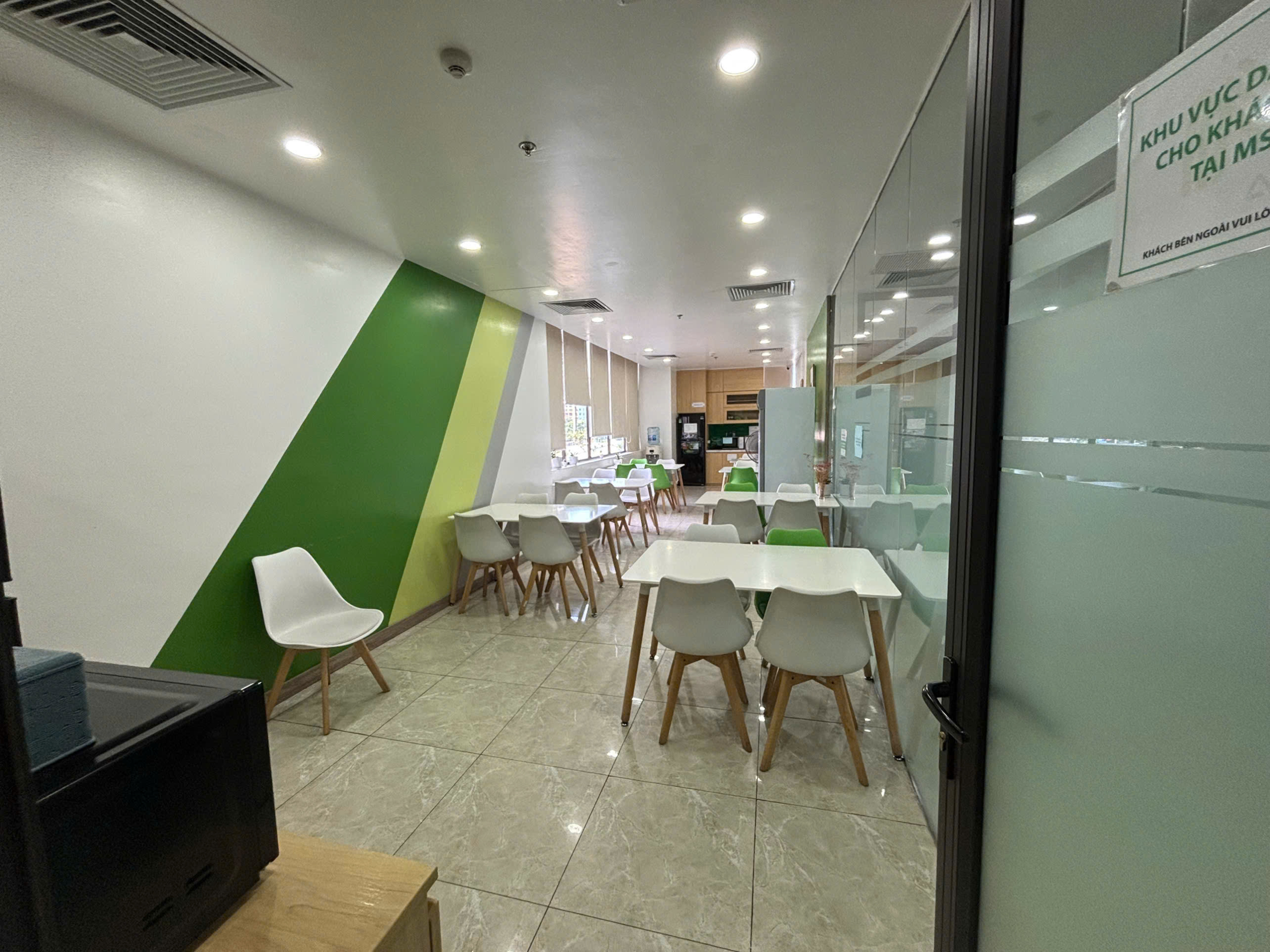 z6817473074903_5b1063a522bf47e26cebfae3a45bb616