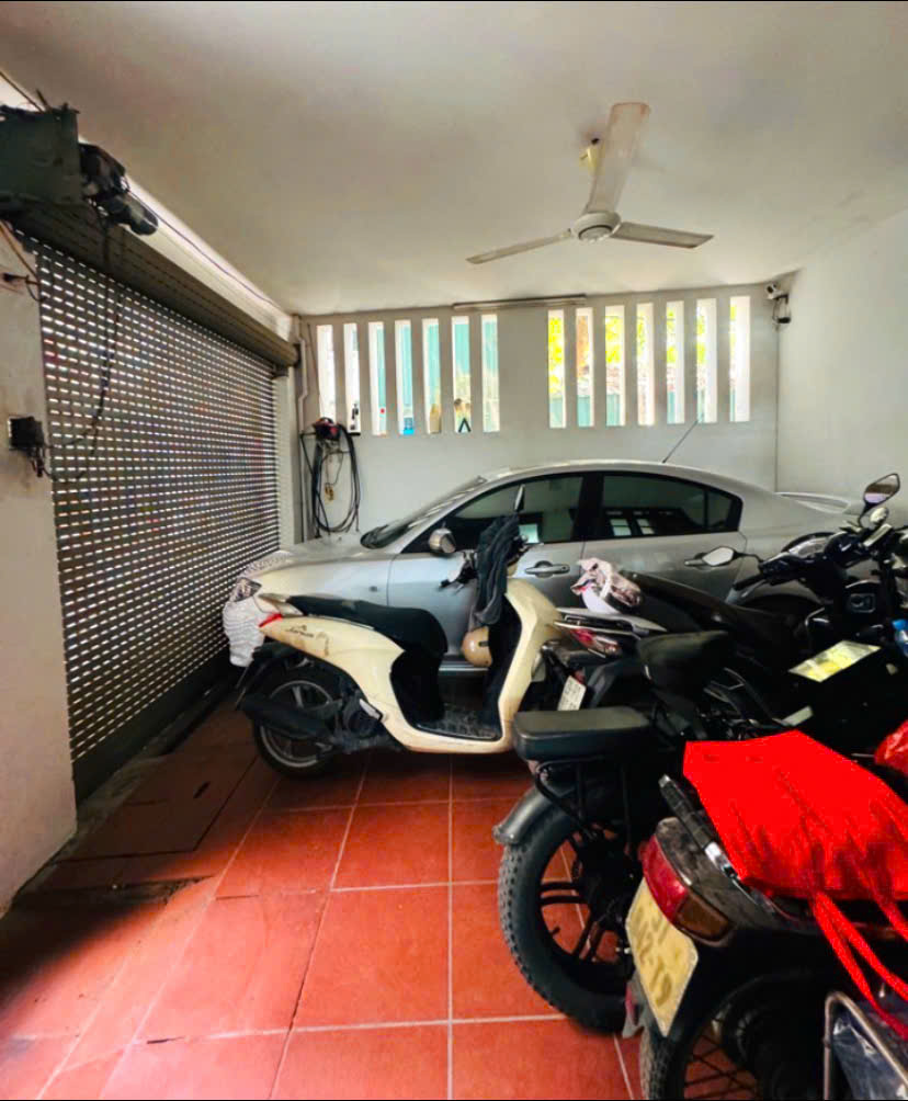 z6821903858220_65e31fe6bff2435af1de2f69a3523acb